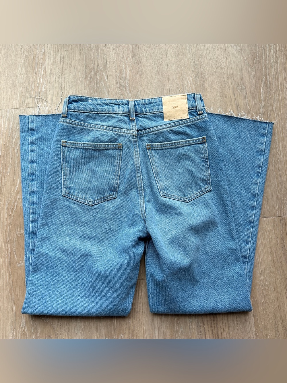 Zara medium wash straight leg ankle jeans - Picture 3 of 6